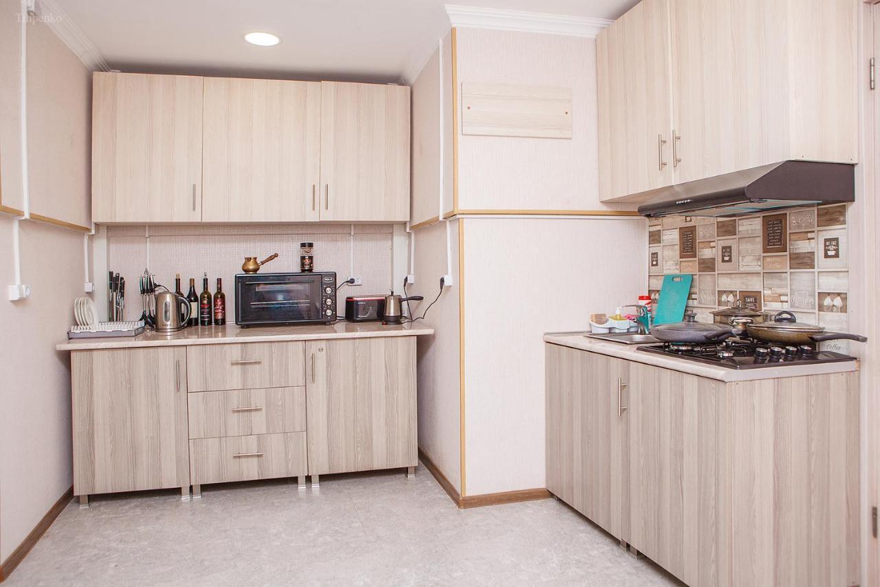 Blossom Hostel Updated ! Обновлено !!! City Center! Perfect Order!!! Snow-White Bed Linen!!! Идеальный Порядок!!! Белоснежное Постельное Белье!!! Центр Города !!! Τυφλίδα Εξωτερικό φωτογραφία