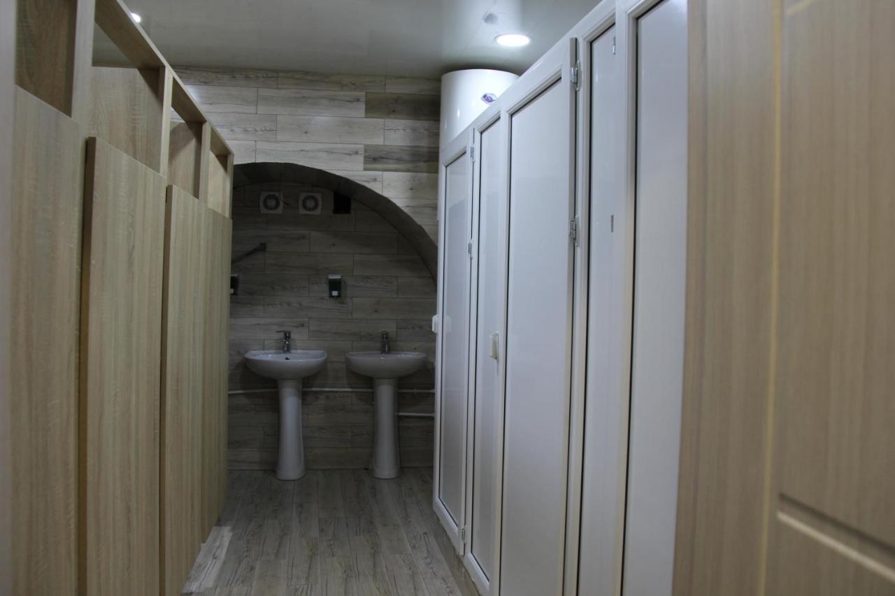 Blossom Hostel Updated ! Обновлено !!! City Center! Perfect Order!!! Snow-White Bed Linen!!! Идеальный Порядок!!! Белоснежное Постельное Белье!!! Центр Города !!! Τυφλίδα Εξωτερικό φωτογραφία